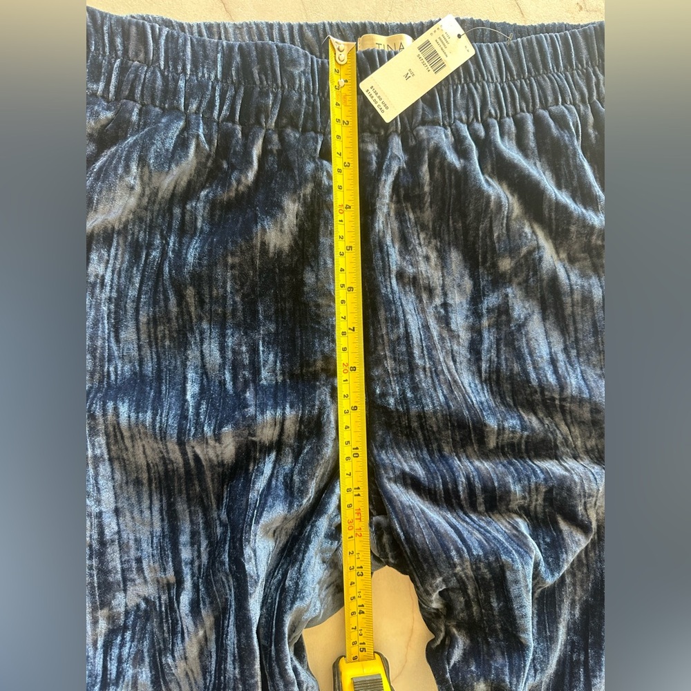 NWT Anthropologie Tina + Jo Josephine Velvet Tapered Trousers M - Picture 11 of 13